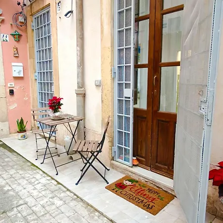 Дом отдыха Ortigia Domus